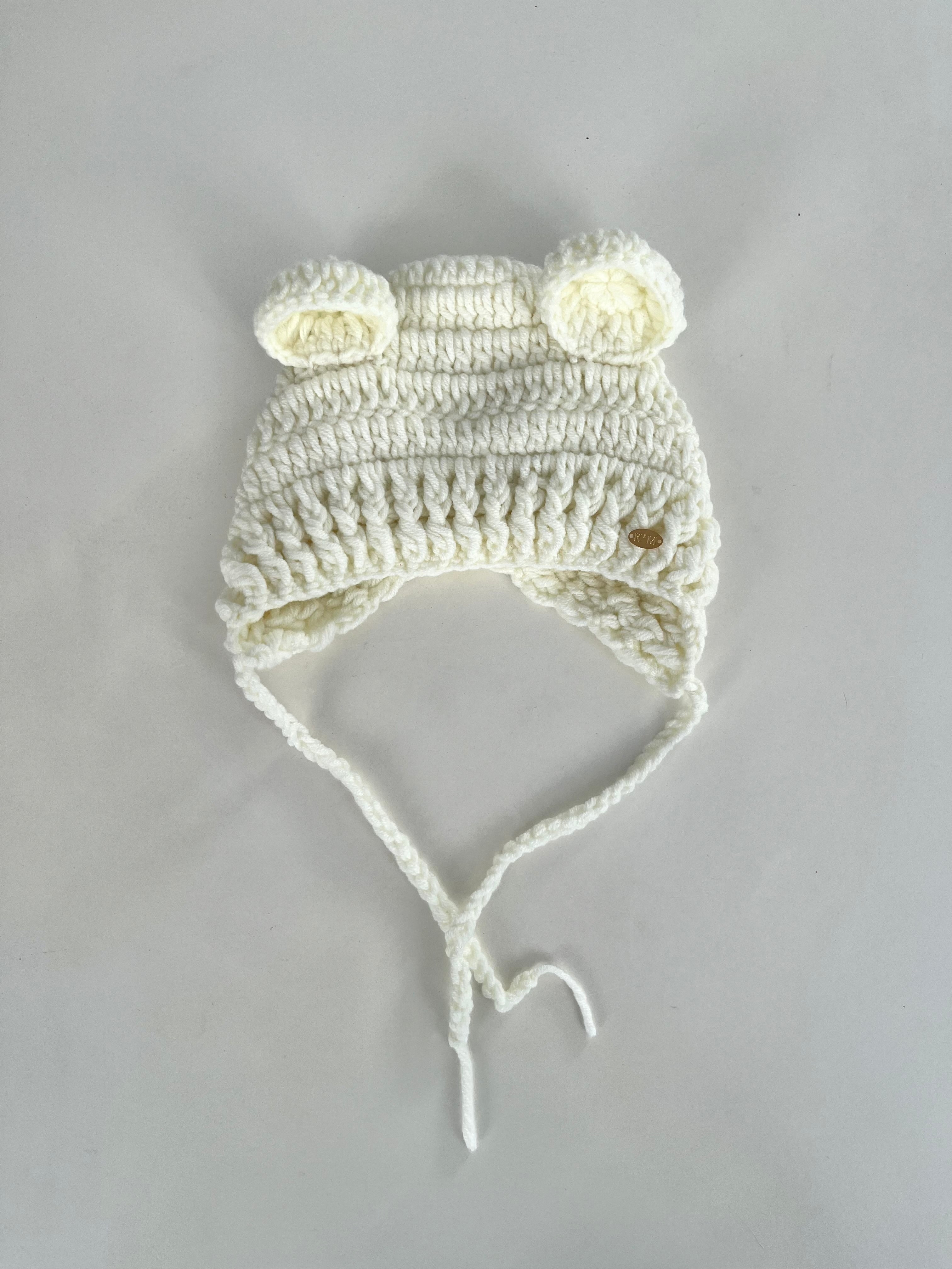 Bear Beanie-Milky